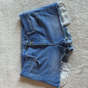 American Eagle Outfitters - super stretch - shortie style shorts - Size 10